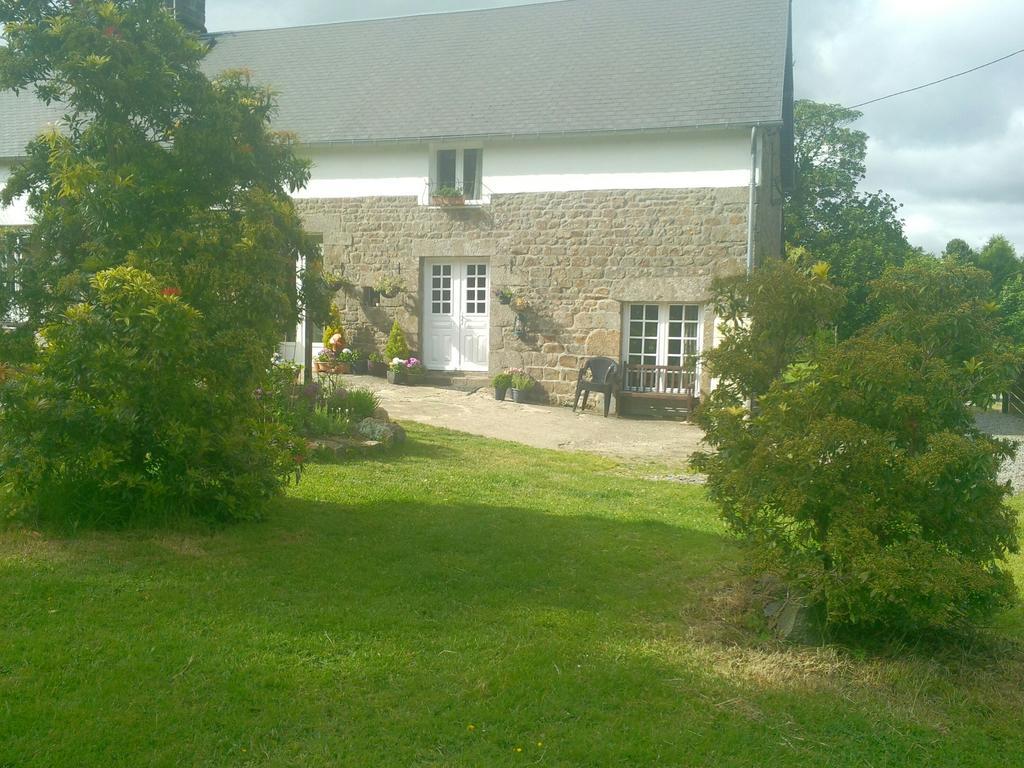Gite L'Insiniere Saint-Martin-de-Chaulieu Exteriör bild