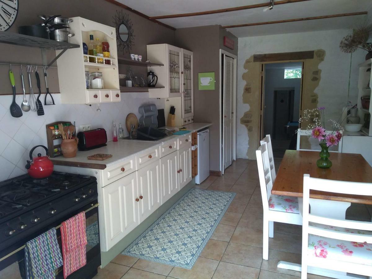 Gite L'Insiniere Saint-Martin-de-Chaulieu Exteriör bild